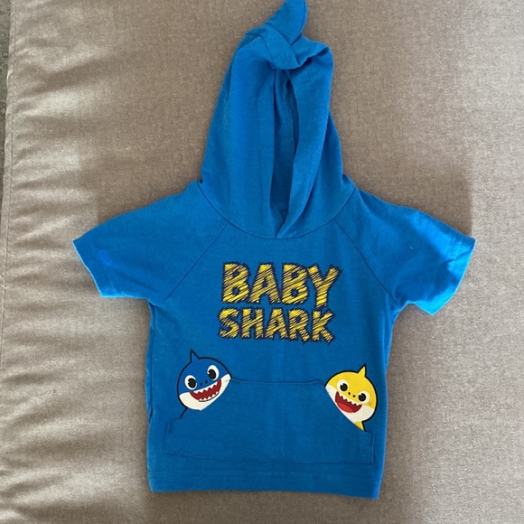 12M Baby Shark 3 piece set - Picture 3 of 5